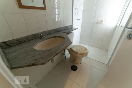 Apartamento para alugar com 80m², 3 quartos e 1 vaga Apartamento para alugar com 80m², 3 quartos e 1 vagaBanheiro