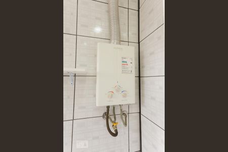 Apartamento para alugar com 60m², 2 quartos e 1 vaga Apartamento para alugar com 60m², 2 quartos e 1 vagaBanheiro de serviço aquecedor