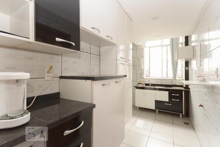 Apartamento para alugar com 60m², 2 quartos e 1 vaga Apartamento para alugar com 60m², 2 quartos e 1 vagaCozinha