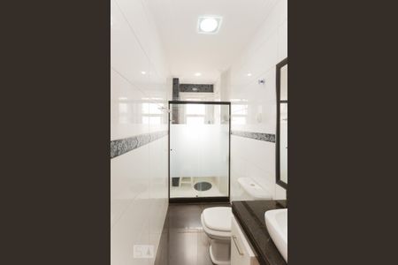 Banheiro de apartamento para alugar com 2 quartos, 60m² em Tijuca, Rio de Janeiro