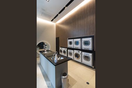 Studio para alugar com 30m², 1 quarto e 1 vagaLavanderia