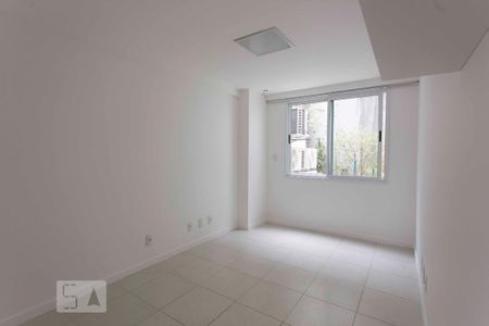 Apartamento para alugar com 120m², 3 quartos e 1 vaga Apartamento para alugar com 120m², 3 quartos e 1 vagaSuíte