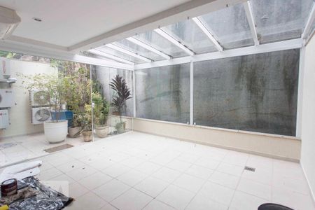 Varanda de apartamento para alugar com 3 quartos, 120m² em São Francisco, Niterói