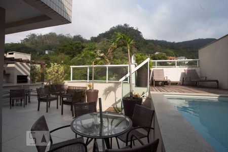 Apartamento para alugar com 120m², 3 quartos e 1 vaga Apartamento para alugar com 120m², 3 quartos e 1 vagaÁrea Comum com piscina e churrasqueira