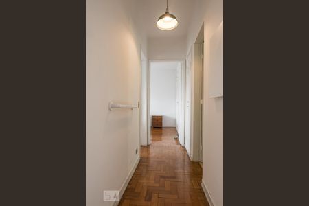 Corredor de apartamento à venda com 2 quartos, 85m² em Chácara Santo Antônio (zona Sul), São Paulo