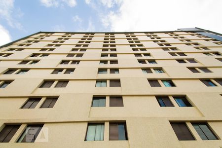 Apartamento para alugar com 56m², 2 quartos e 1 vagaFachada