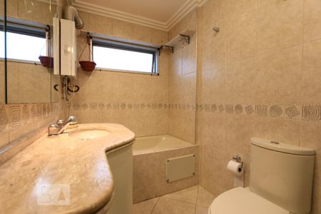 Apartamento à venda com 159m², 4 quartos e 3 vagas Apartamento à venda com 159m², 4 quartos e 3 vagasSuite