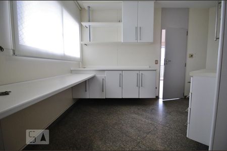 Apartamento à venda com 292m², 4 quartos e 3 vagasCopa