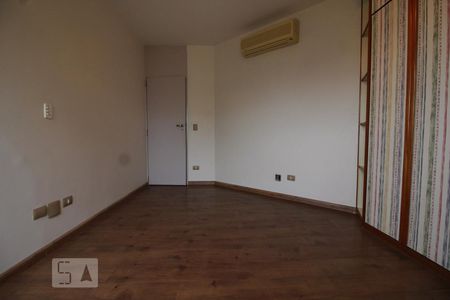 Apartamento à venda com 292m², 4 quartos e 3 vagasQuarto 2