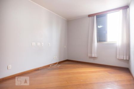 Apartamento para alugar com 172m², 3 quartos e 2 vagas Apartamento para alugar com 172m², 3 quartos e 2 vagasQuarto 1