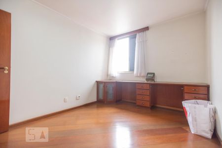 Apartamento para alugar com 172m², 3 quartos e 2 vagas Apartamento para alugar com 172m², 3 quartos e 2 vagasQuarto 2