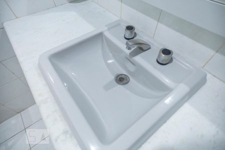 Apartamento para alugar com 172m², 3 quartos e 2 vagas Apartamento para alugar com 172m², 3 quartos e 2 vagasBanheiro Suite