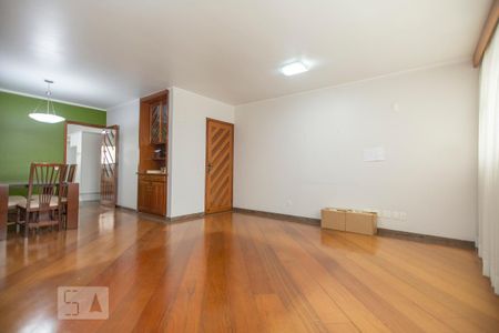 Apartamento para alugar com 172m², 3 quartos e 2 vagas Apartamento para alugar com 172m², 3 quartos e 2 vagasSala