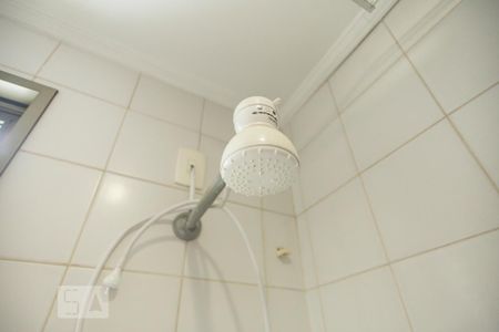 Banheiro de Serviço  de apartamento para alugar com 3 quartos, 172m² em Centro, Jundiaí