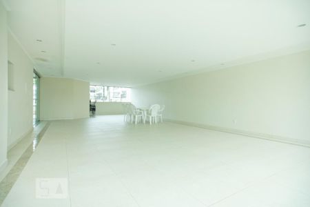 Apartamento para alugar com 172m², 3 quartos e 2 vagas Apartamento para alugar com 172m², 3 quartos e 2 vagasSalão de Festas