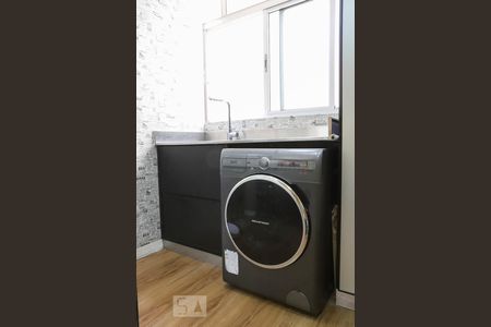 Apartamento para alugar com 65m², 2 quartos e 1 vagaÁrea de serviço