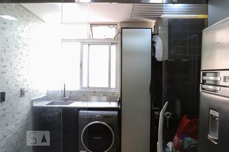 Apartamento para alugar com 65m², 2 quartos e 1 vagaÁrea de serviço