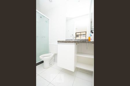 Banheiro Suíte de apartamento à venda com 2 quartos, 67m² em Centro, Niterói