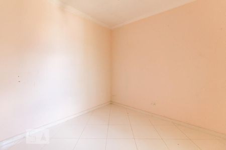 Casa à venda com 240m², 5 quartos e 3 vagasQuarto fundos 01