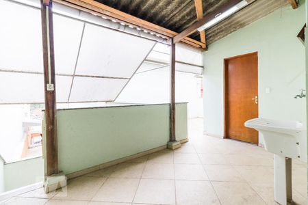 Casa à venda com 240m², 5 quartos e 3 vagasÁrea de serviço