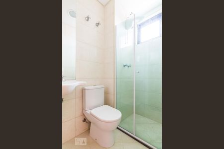 Casa à venda com 240m², 5 quartos e 3 vagasBanheiro da suíte 02