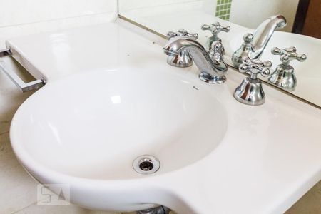 Casa à venda com 240m², 5 quartos e 3 vagasDetalhe pia