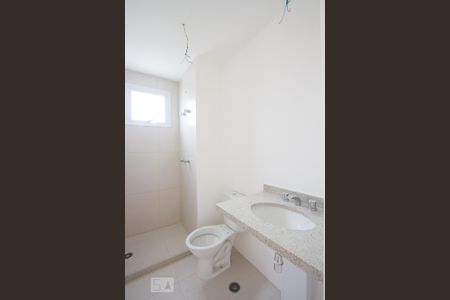 Banheiro da Suite de apartamento para alugar com 2 quartos, 70m² em Campo Belo, São Paulo