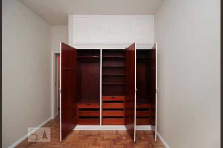 Apartamento para alugar com 100m², 3 quartos e 1 vagaArmário quarto 3