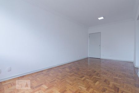 Casa para alugar com 110m², 3 quartos e sem vaga Casa para alugar com 110m², 3 quartos e sem vagaSala