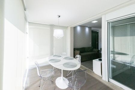 Apartamento para alugar com 76m², 1 quarto e 2 vagasSala 2