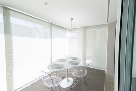 Apartamento para alugar com 76m², 1 quarto e 2 vagasSala 2
