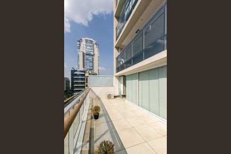 Apartamento para alugar com 76m², 1 quarto e 2 vagasVaranda