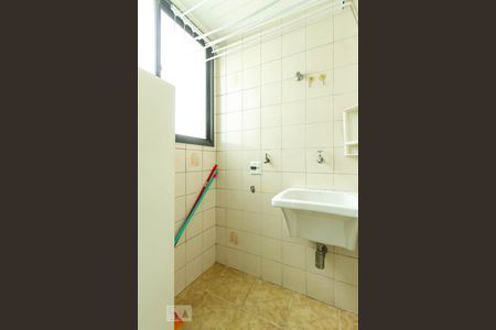 Apartamento para alugar com 60m², 2 quartos e 1 vaga Apartamento para alugar com 60m², 2 quartos e 1 vagaÁrea de serviço