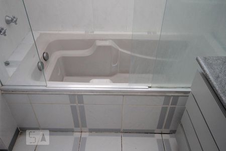 Apartamento à venda com 210m², 4 quartos e 2 vagasBanheiro da Suíte 2