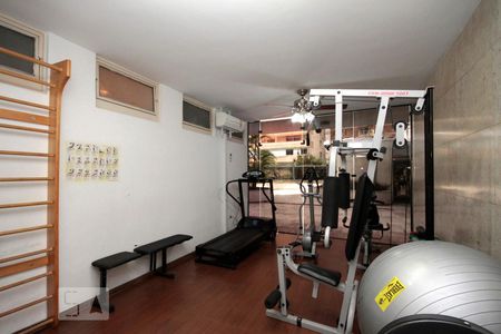 Apartamento à venda com 210m², 4 quartos e 2 vagasAcademia