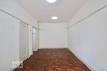 Sala/Quarto de kitnet/studio à venda com 1 quarto, 32m² em República, São Paulo