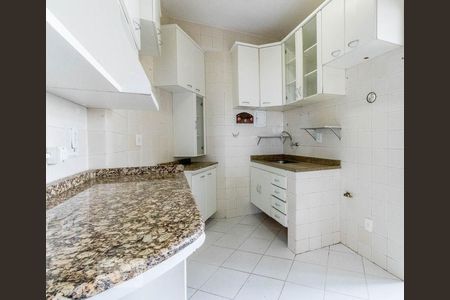 Apartamento à venda com 80m², 2 quartos e 1 vagaCozinha