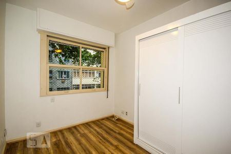 Apartamento à venda com 111m², 3 quartos e 1 vaga Apartamento à venda com 111m², 3 quartos e 1 vagaQuarto 2