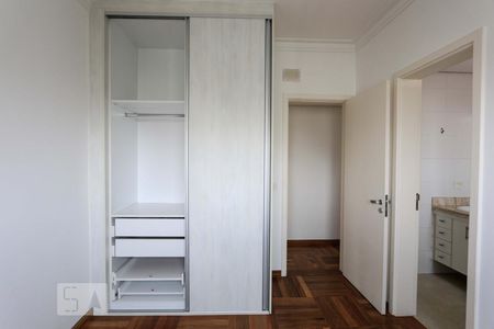 Suite  de apartamento à venda com 3 quartos, 162m² em Vila Suzana, São Paulo