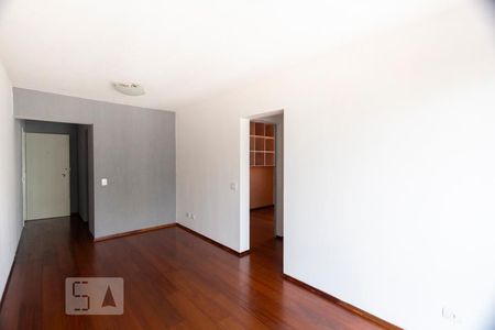 Apartamento à venda com 60m², 2 quartos e 1 vagaSala