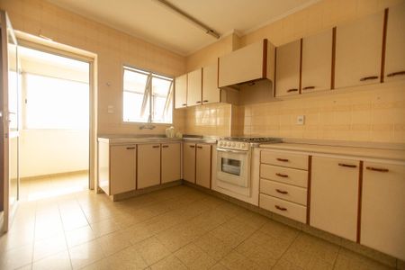 Apartamento para alugar com 180m², 4 quartos e 2 vagas Apartamento para alugar com 180m², 4 quartos e 2 vagasCozinha