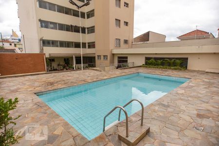 Apartamento para alugar com 180m², 4 quartos e 2 vagas Apartamento para alugar com 180m², 4 quartos e 2 vagasPiscina