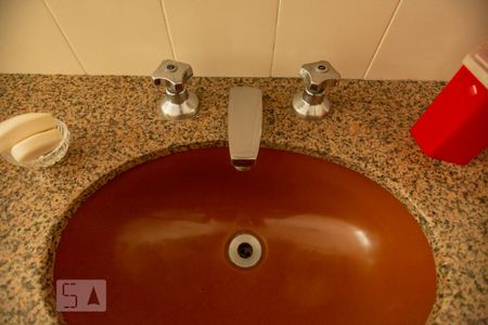 Apartamento para alugar com 180m², 4 quartos e 2 vagas Apartamento para alugar com 180m², 4 quartos e 2 vagasBanheiro Social