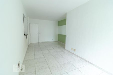 Sala de apartamento para alugar com 2 quartos, 70m² em Anil, Rio de Janeiro