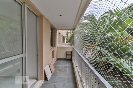 Varanda de apartamento para alugar com 2 quartos, 70m² em Anil, Rio de Janeiro