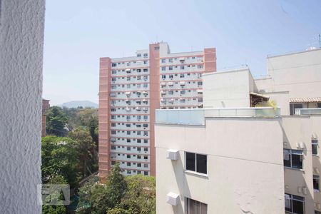 Vista Quarto 1 de apartamento para alugar com 3 quartos, 81m² em Icaraí, Niterói
