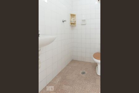 Casa à venda com 77m², 2 quartos e sem vagaBanheiro