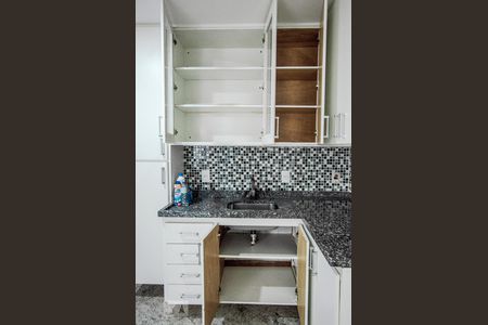 Casa para alugar com 200m², 3 quartos e 2 vagas Casa para alugar com 200m², 3 quartos e 2 vagasCozinha