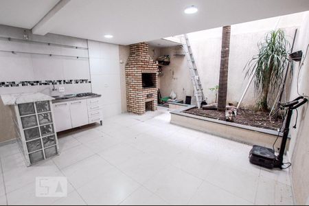 Casa para alugar com 200m², 3 quartos e 2 vagas Casa para alugar com 200m², 3 quartos e 2 vagasQuintal