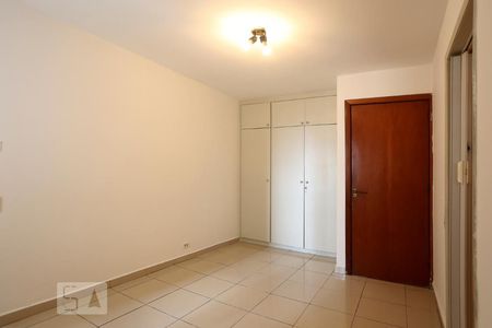 Apartamento para alugar com 148m², 3 quartos e 1 vaga Apartamento para alugar com 148m², 3 quartos e 1 vagaQuarto Suite